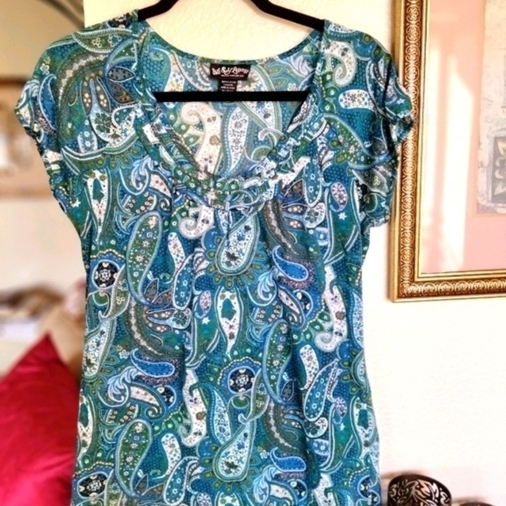 BEAUTIFUL BLUE PAISLEY PRINT BLOUSE, SIZE XL